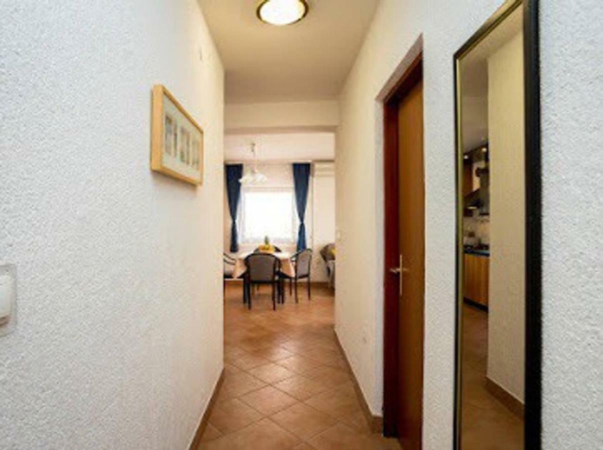 Apartment Maui Malinska Exterior photo